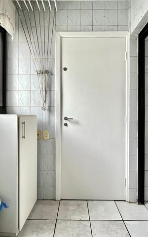 Apartamento à venda com 120m², 3 quartos e 3 vagas Apartamento à venda com 120m², 3 quartos e 3 vagasÁrea de Serviço