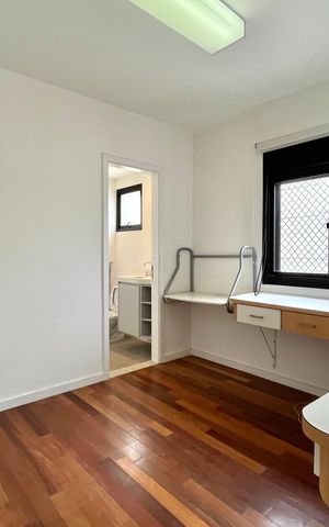 Apartamento à venda com 120m², 3 quartos e 3 vagas Apartamento à venda com 120m², 3 quartos e 3 vagasSuite 2