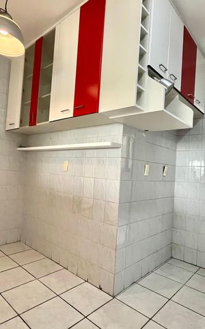 Apartamento à venda com 120m², 3 quartos e 3 vagas Apartamento à venda com 120m², 3 quartos e 3 vagasCozinha