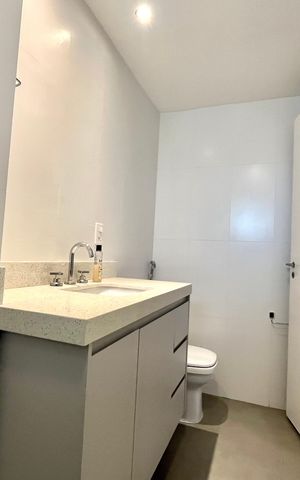 Apartamento à venda com 120m², 3 quartos e 3 vagas Apartamento à venda com 120m², 3 quartos e 3 vagasBanheiro da Suíte 1