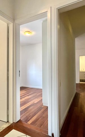 Apartamento à venda com 120m², 3 quartos e 3 vagas Apartamento à venda com 120m², 3 quartos e 3 vagasCorredor