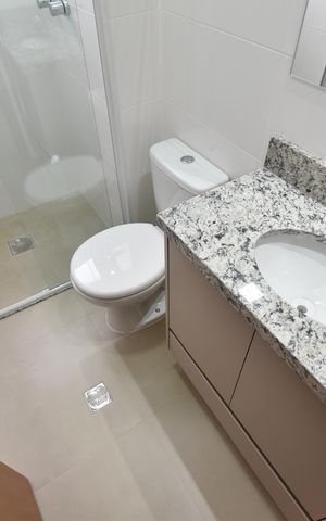 Apartamento para alugar com 55m², 2 quartos e 2 vagasBanheiro 2