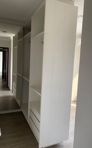 Apartamento à venda com 83m², 3 quartos e 2 vagas Apartamento à venda com 83m², 3 quartos e 2 vagasSuíte