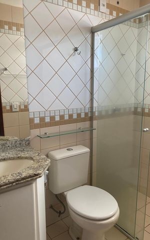 Apartamento à venda com 83m², 3 quartos e 2 vagas Apartamento à venda com 83m², 3 quartos e 2 vagasBanheiro Suíte