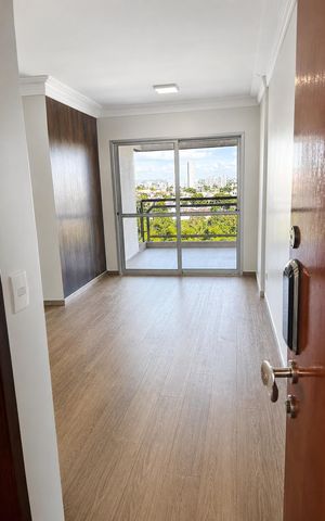 Apartamento à venda com 83m², 3 quartos e 2 vagas Apartamento à venda com 83m², 3 quartos e 2 vagasSala