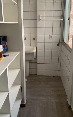 Apartamento à venda com 83m², 3 quartos e 2 vagas Apartamento à venda com 83m², 3 quartos e 2 vagasÁrea de serviço