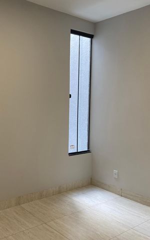 Casa à venda com 185m², 3 quartos e 2 vagas Casa à venda com 185m², 3 quartos e 2 vagasQuarto