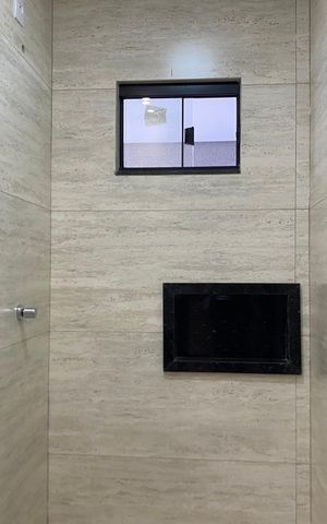 Casa à venda com 185m², 3 quartos e 2 vagas Casa à venda com 185m², 3 quartos e 2 vagasBanheiro Suíte