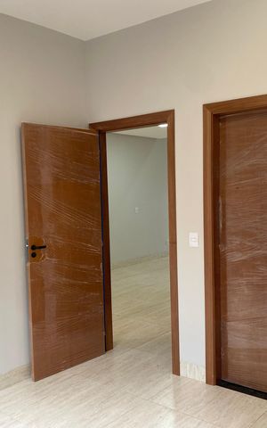 Casa à venda com 185m², 3 quartos e 2 vagas Casa à venda com 185m², 3 quartos e 2 vagasSuíte