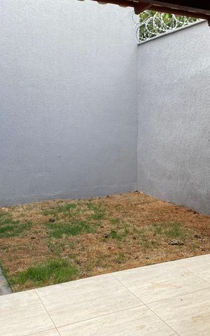 Casa à venda com 185m², 3 quartos e 2 vagas Casa à venda com 185m², 3 quartos e 2 vagasÁrea externa