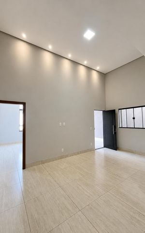 Casa à venda com 185m², 3 quartos e 2 vagas Casa à venda com 185m², 3 quartos e 2 vagasSala