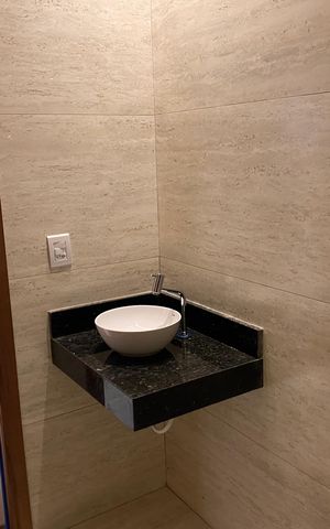 Casa à venda com 185m², 3 quartos e 2 vagas Casa à venda com 185m², 3 quartos e 2 vagasBanheiro Suíte