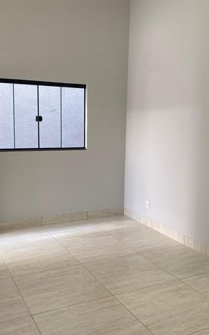 Casa à venda com 185m², 3 quartos e 2 vagas Casa à venda com 185m², 3 quartos e 2 vagasSala