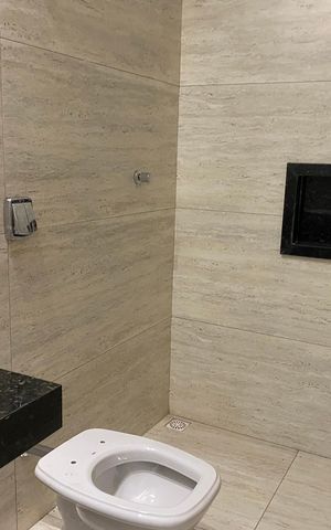Casa à venda com 185m², 3 quartos e 2 vagas Casa à venda com 185m², 3 quartos e 2 vagasBanheiro Suíte 2