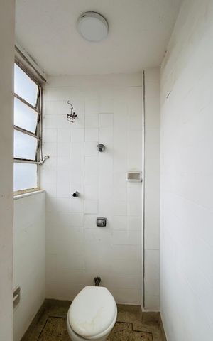 Apartamento à venda com 109m², 2 quartos e 1 vaga Apartamento à venda com 109m², 2 quartos e 1 vagaBanheiro de Serviço