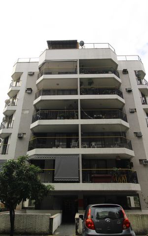 Apartamento à venda com 80m², 2 quartos e 1 vagaFachada