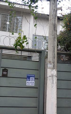 Casa para alugar com 300m², 4 quartos e sem vagaFachada da casa