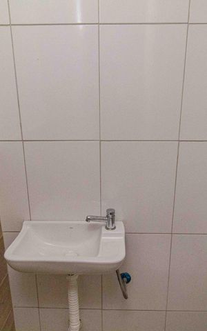 Casa para alugar com 300m², 4 quartos e sem vagaLavabo