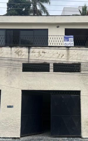 Casa para alugar com 200m², 5 quartos e 2 vagas Casa para alugar com 200m², 5 quartos e 2 vagasFachada