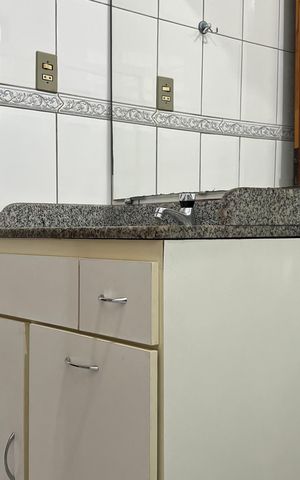 Casa para alugar com 200m², 5 quartos e 2 vagas Casa para alugar com 200m², 5 quartos e 2 vagasBanheiro da Suíte 1