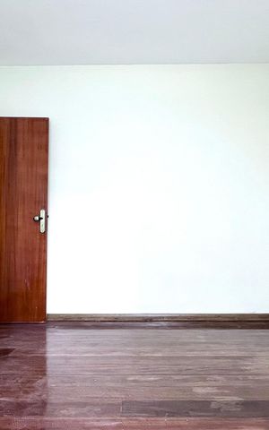 Casa para alugar com 200m², 5 quartos e 2 vagas Casa para alugar com 200m², 5 quartos e 2 vagasQuarto 2