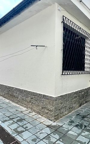 Casa para alugar com 200m², 5 quartos e 2 vagas Casa para alugar com 200m², 5 quartos e 2 vagasQuintal