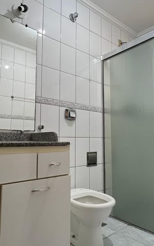 Casa para alugar com 200m², 5 quartos e 2 vagas Casa para alugar com 200m², 5 quartos e 2 vagasBanheiro da Suíte 1