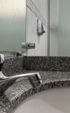 Casa para alugar com 200m², 5 quartos e 2 vagas Casa para alugar com 200m², 5 quartos e 2 vagasBanheiro da Suíte 1