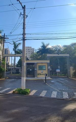 Apartamento para alugar com 48m², 2 quartos e 1 vaga Apartamento para alugar com 48m², 2 quartos e 1 vagaFachada e portaria