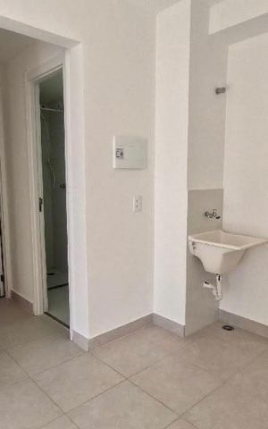Apartamento à venda com 33m², 2 quartos e sem vaga Apartamento à venda com 33m², 2 quartos e sem vagaSala/Cozinha