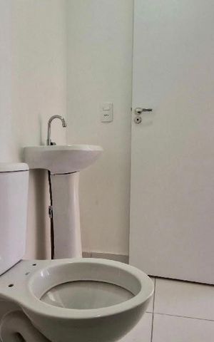 Apartamento à venda com 33m², 2 quartos e sem vaga Apartamento à venda com 33m², 2 quartos e sem vagaBanheiro