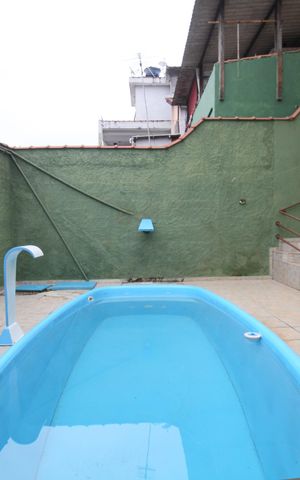 Casa à venda com 250m², 5 quartos e 4 vagasPiscina