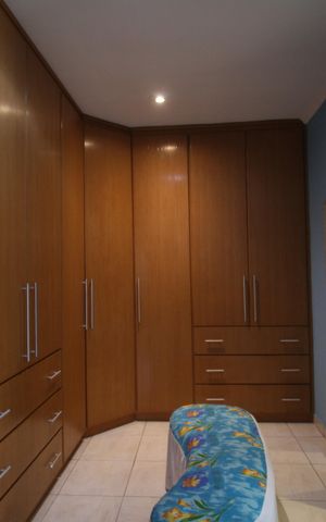 Casa à venda com 250m², 5 quartos e 4 vagasCloset da suíte 1