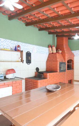Casa à venda com 250m², 5 quartos e 4 vagasÁrea Gourmet - Churrasqueira