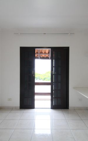 Casa à venda com 250m², 5 quartos e 4 vagasSuíte 2
