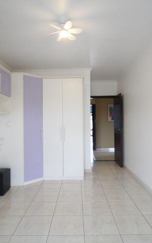 Casa à venda com 250m², 5 quartos e 4 vagasSuíte 2