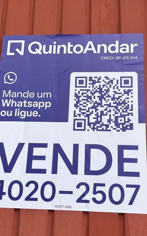 Casa à venda com 280m², 4 quartos e 4 vagas Casa à venda com 280m², 4 quartos e 4 vagasPlaquinha