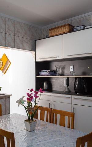 Casa à venda com 280m², 4 quartos e 4 vagasCozinha