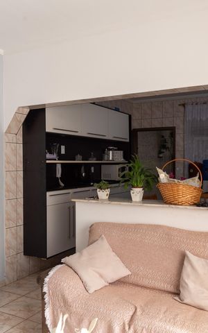 Casa à venda com 280m², 4 quartos e 4 vagasSala