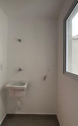Apartamento à venda com 38m², 2 quartos e sem vaga Apartamento à venda com 38m², 2 quartos e sem vagaÁrea de serviço