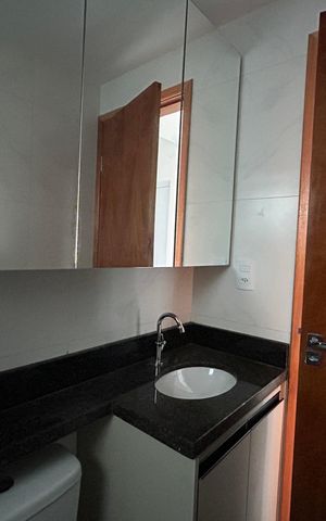 Apartamento à venda com 38m², 2 quartos e sem vaga Apartamento à venda com 38m², 2 quartos e sem vagaBanheiro
