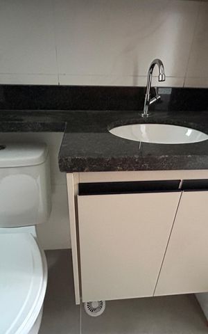 Apartamento à venda com 38m², 2 quartos e sem vaga Apartamento à venda com 38m², 2 quartos e sem vagaBanheiro