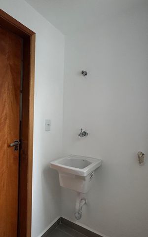 Apartamento à venda com 38m², 2 quartos e sem vaga Apartamento à venda com 38m², 2 quartos e sem vagaÁrea de serviço