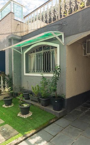 Casa à venda com 220m², 4 quartos e 2 vagas Casa à venda com 220m², 4 quartos e 2 vagasQuintal