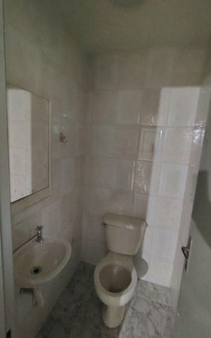 Casa à venda com 102m², 2 quartos e 2 vagas Casa à venda com 102m², 2 quartos e 2 vagasLavabo 2