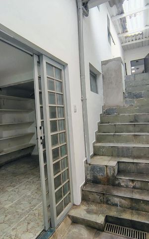 Casa à venda com 102m², 2 quartos e 2 vagas Casa à venda com 102m², 2 quartos e 2 vagasÁrea de serviço