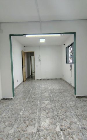 Casa à venda com 102m², 2 quartos e 2 vagas Casa à venda com 102m², 2 quartos e 2 vagasQuarto
