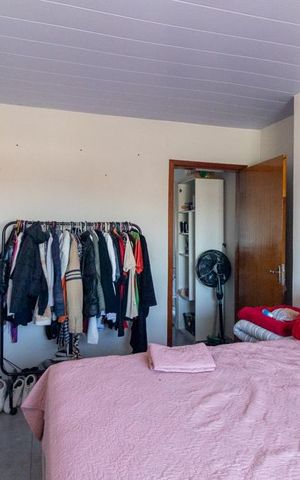 Casa à venda com 200m², 5 quartos e 2 vagas Casa à venda com 200m², 5 quartos e 2 vagasQuarto 5