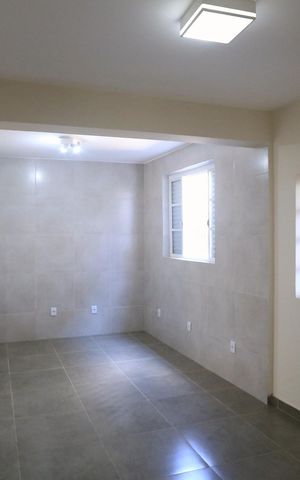 Casa para alugar com 80m², 3 quartos e sem vaga Casa para alugar com 80m², 3 quartos e sem vagaSala