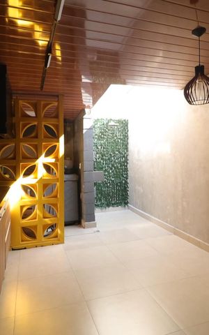 Casa à venda com 100m², 2 quartos e 1 vaga